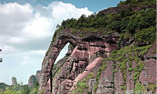 龙虎山旅游攻略一日游线路_龙虎山旅游攻略一日游线路图